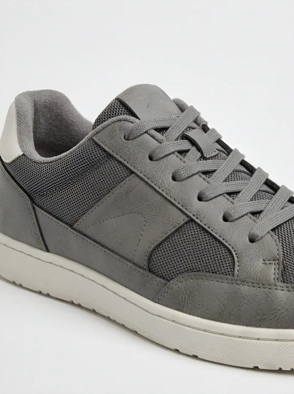 Men's Classic Motion Casual Skate Shoes