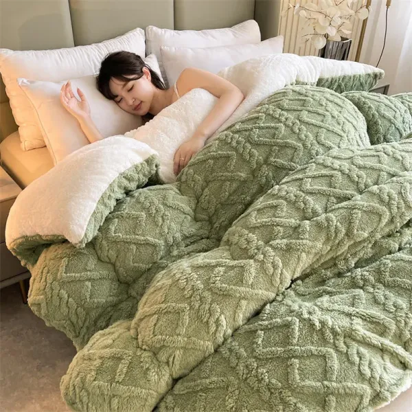 Soft Warm Thicken Insulation Hibiscus Winter Quilt
