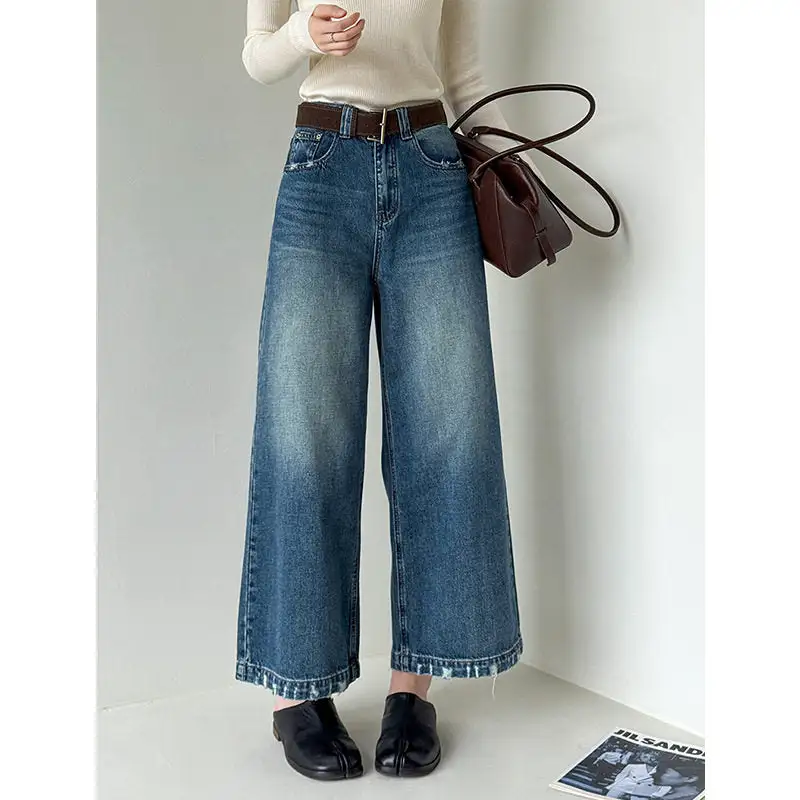 Comfort Loose Fit Wide Leg Jeans