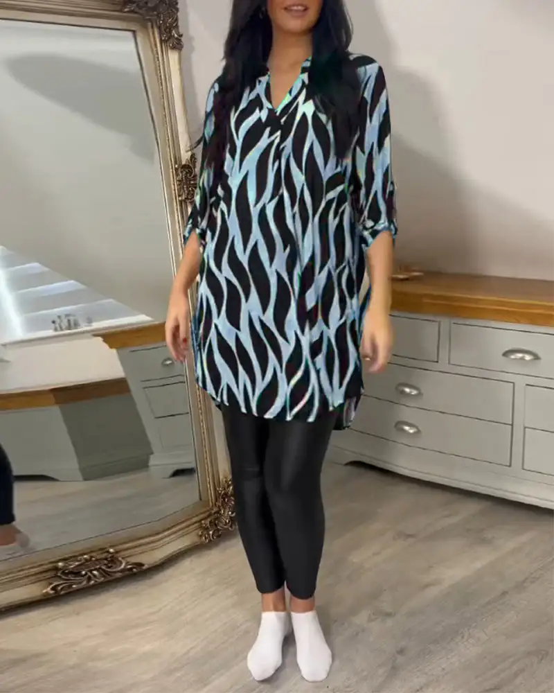 Graphic Patterned Tunic Top
