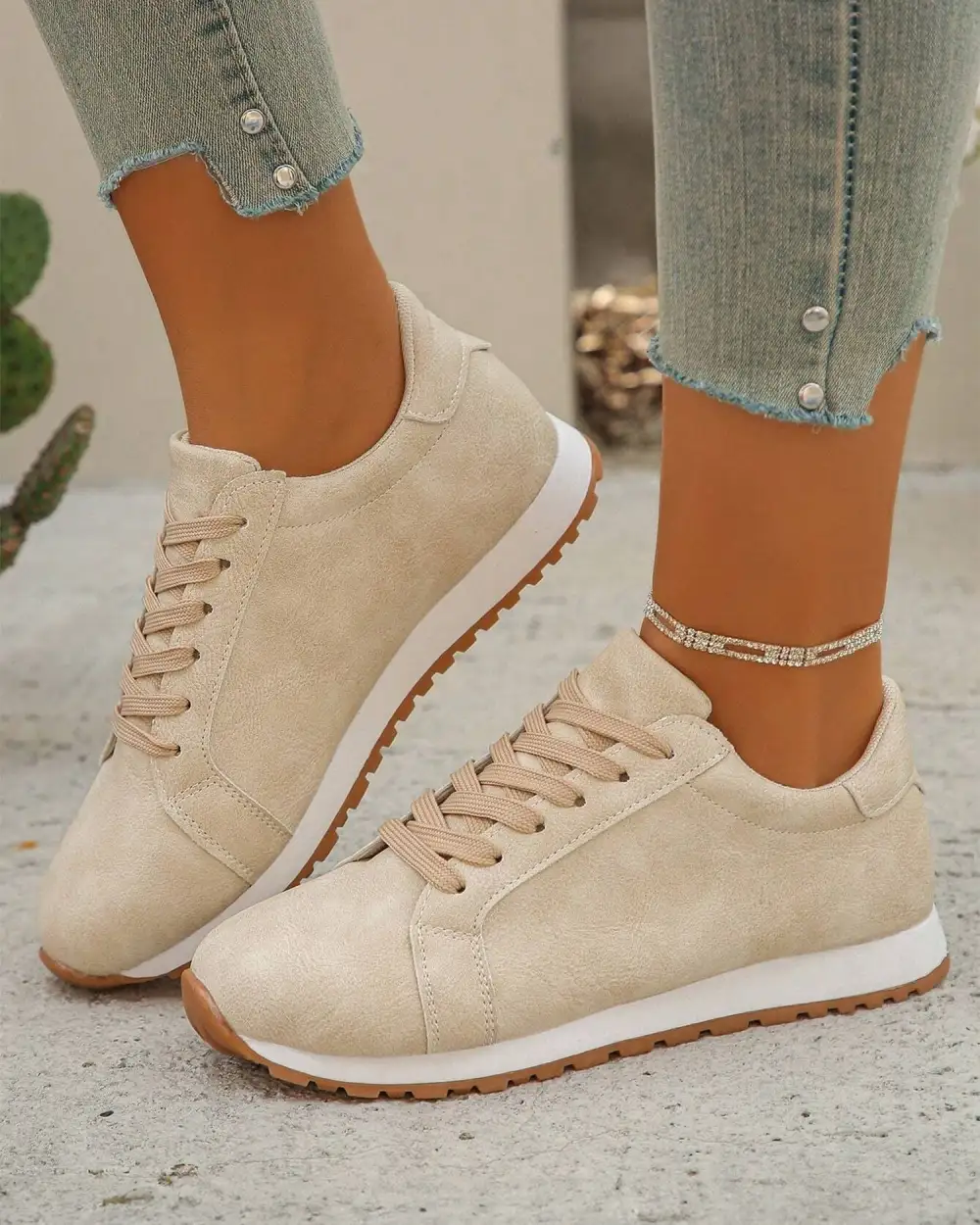 Lace Up Suede Casual Sneakers