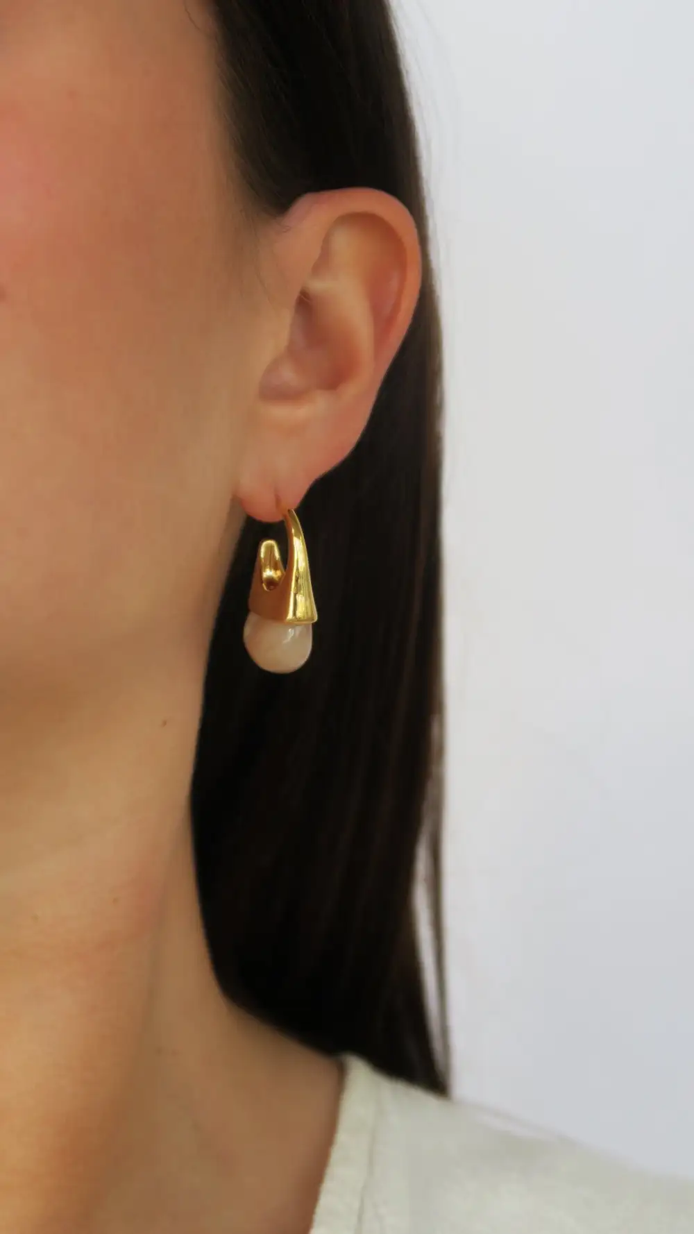 Elegant Refined Statement Earrings