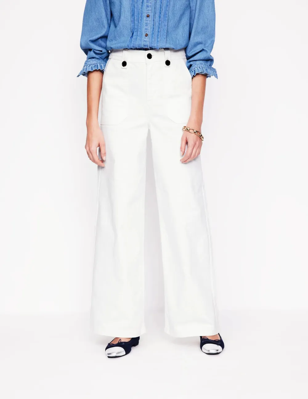 Mid Rise Button Detail Jeans
