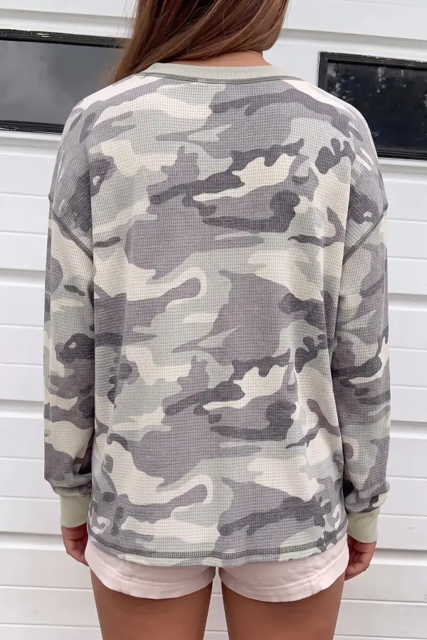 Women's Camouflage Print Textured Knit Long Sleeve Top