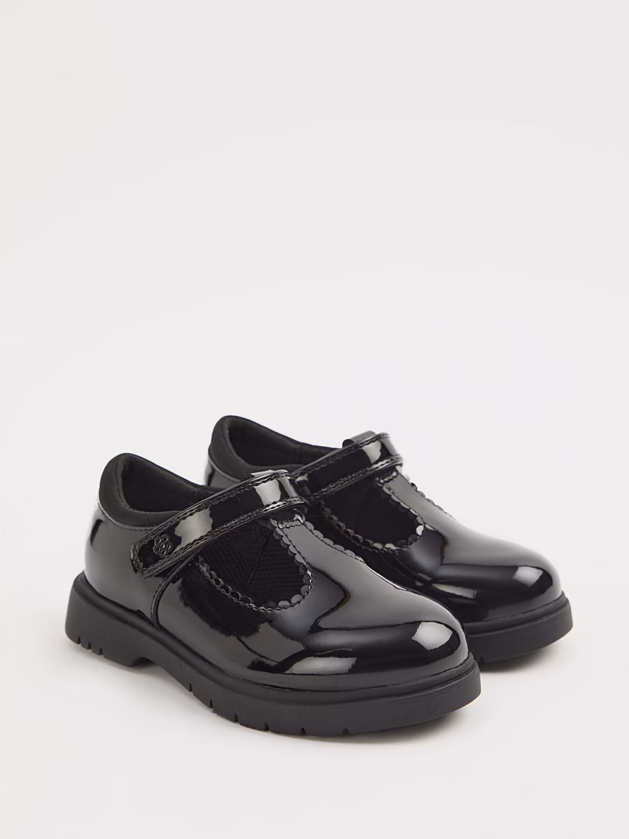 Black Patent Scallop T-Bar School Shoes detail 1