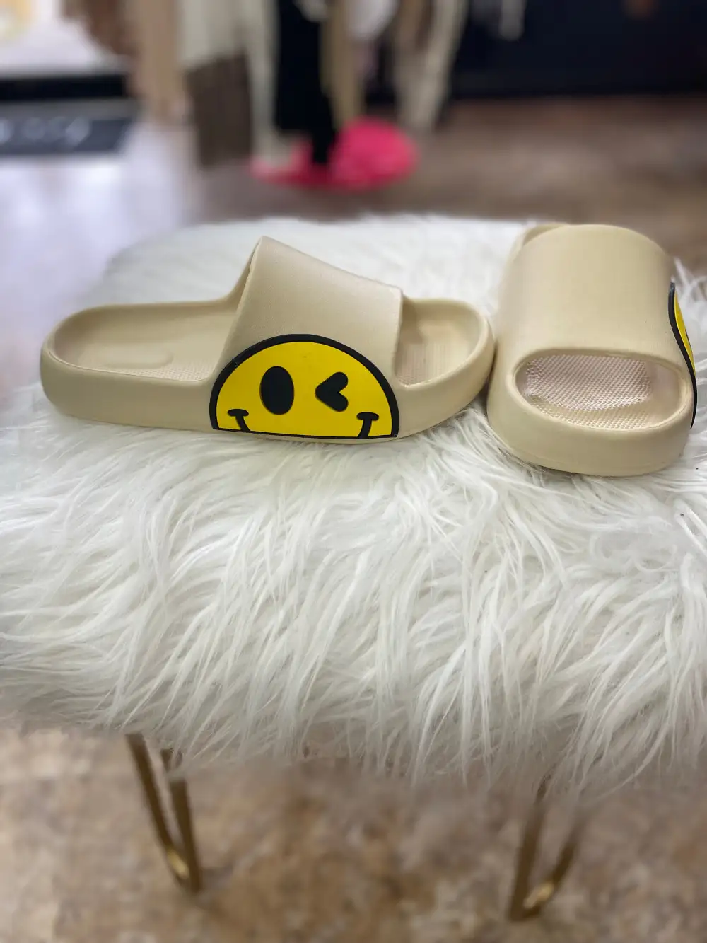 Refined Smiley Women's Casual Slippers