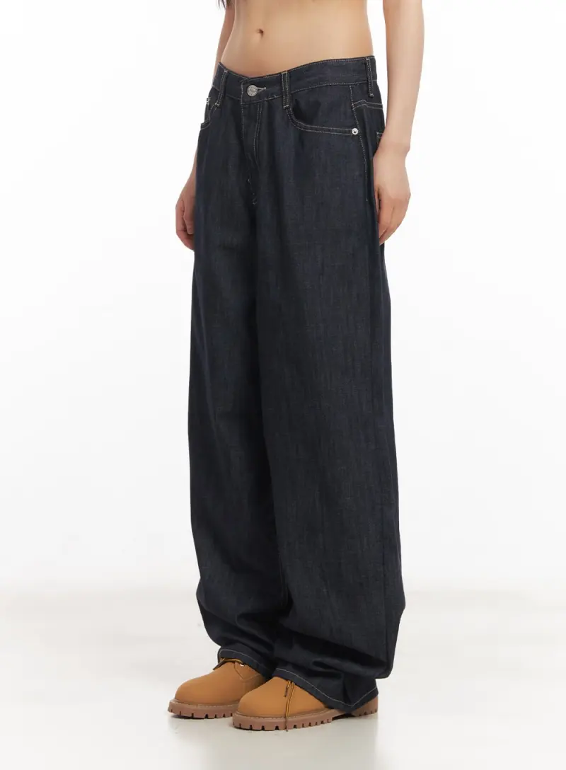 Contemporary Wide-Leg Jeans