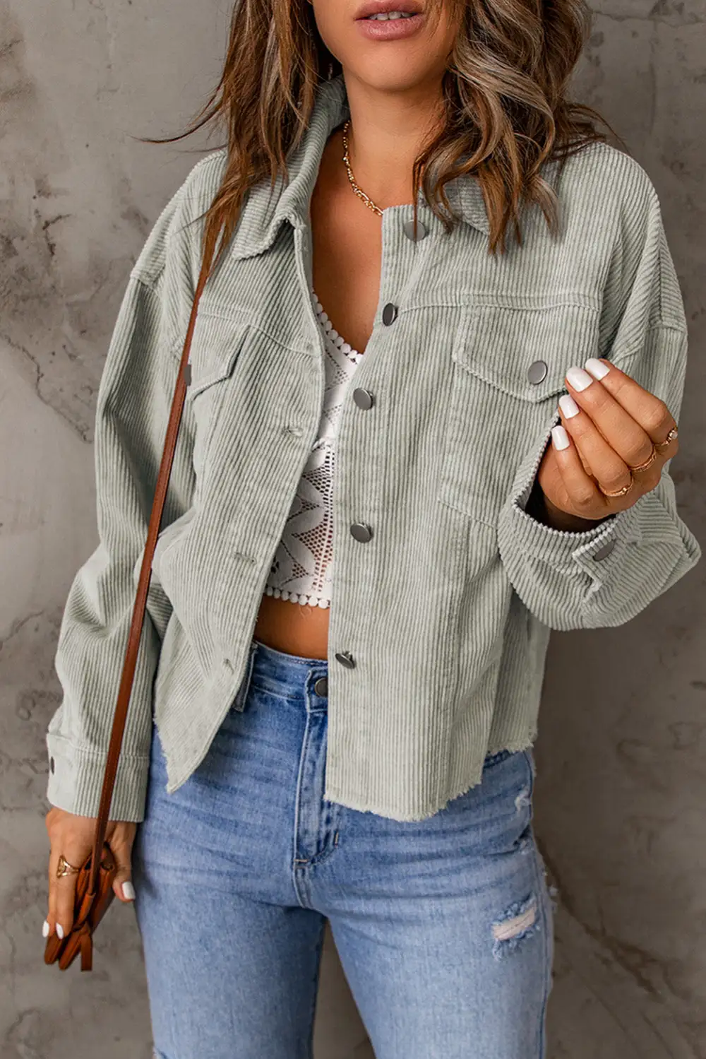 Women's Raw Hem Flap Pockets Cropped Corduroy Jacket