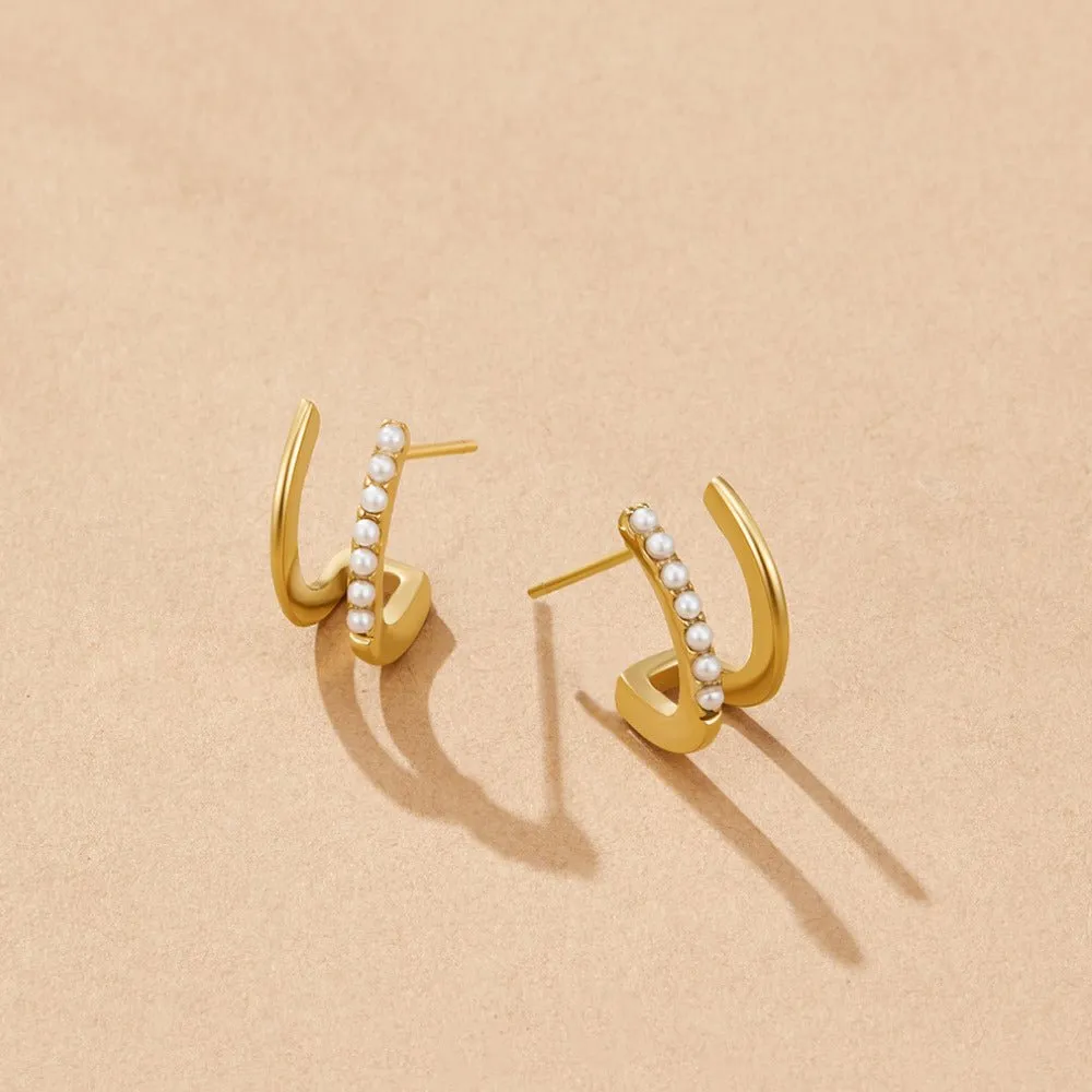 Minimal Pearl Earrings