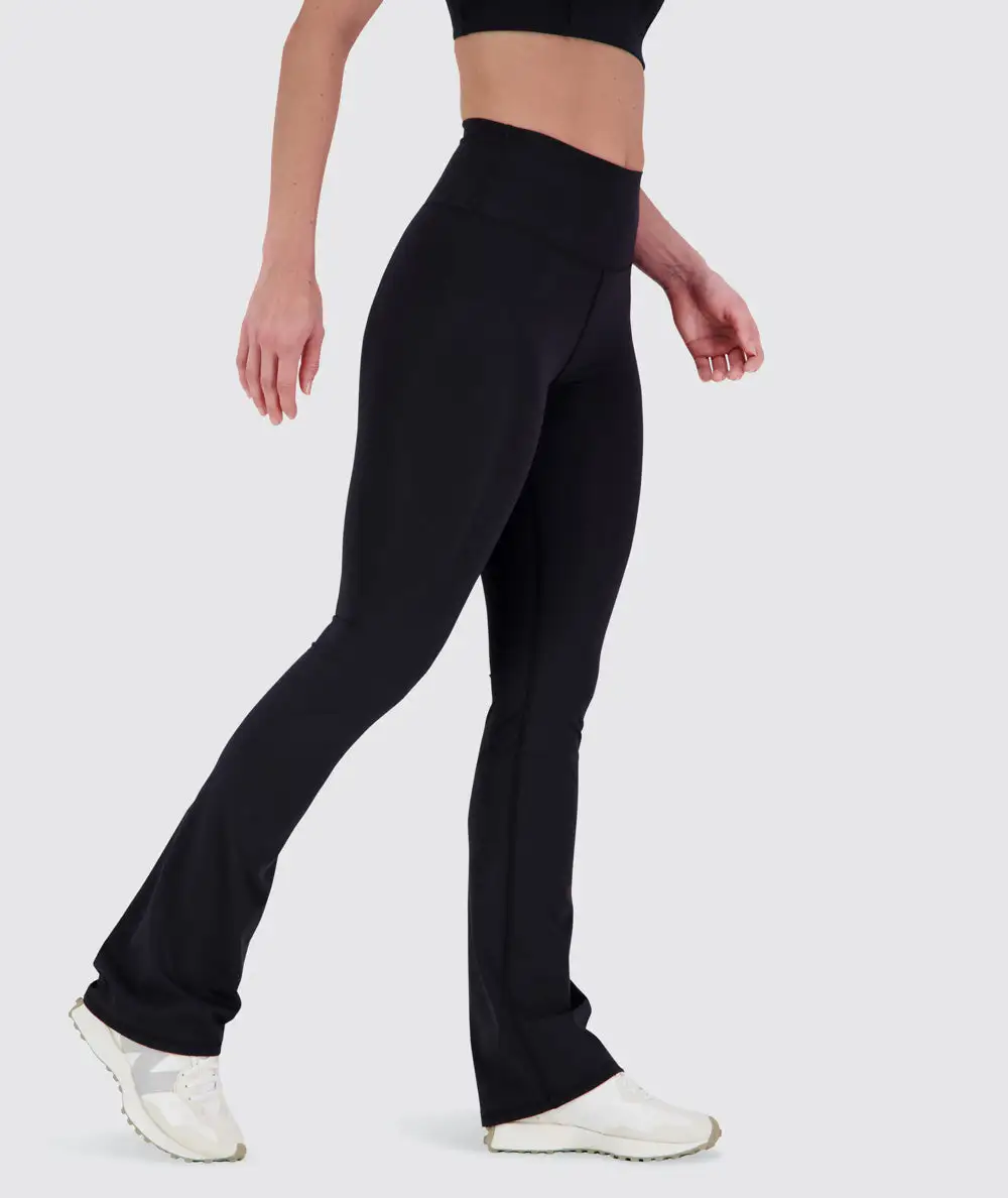 Relaxed Everyday Flare Leggings