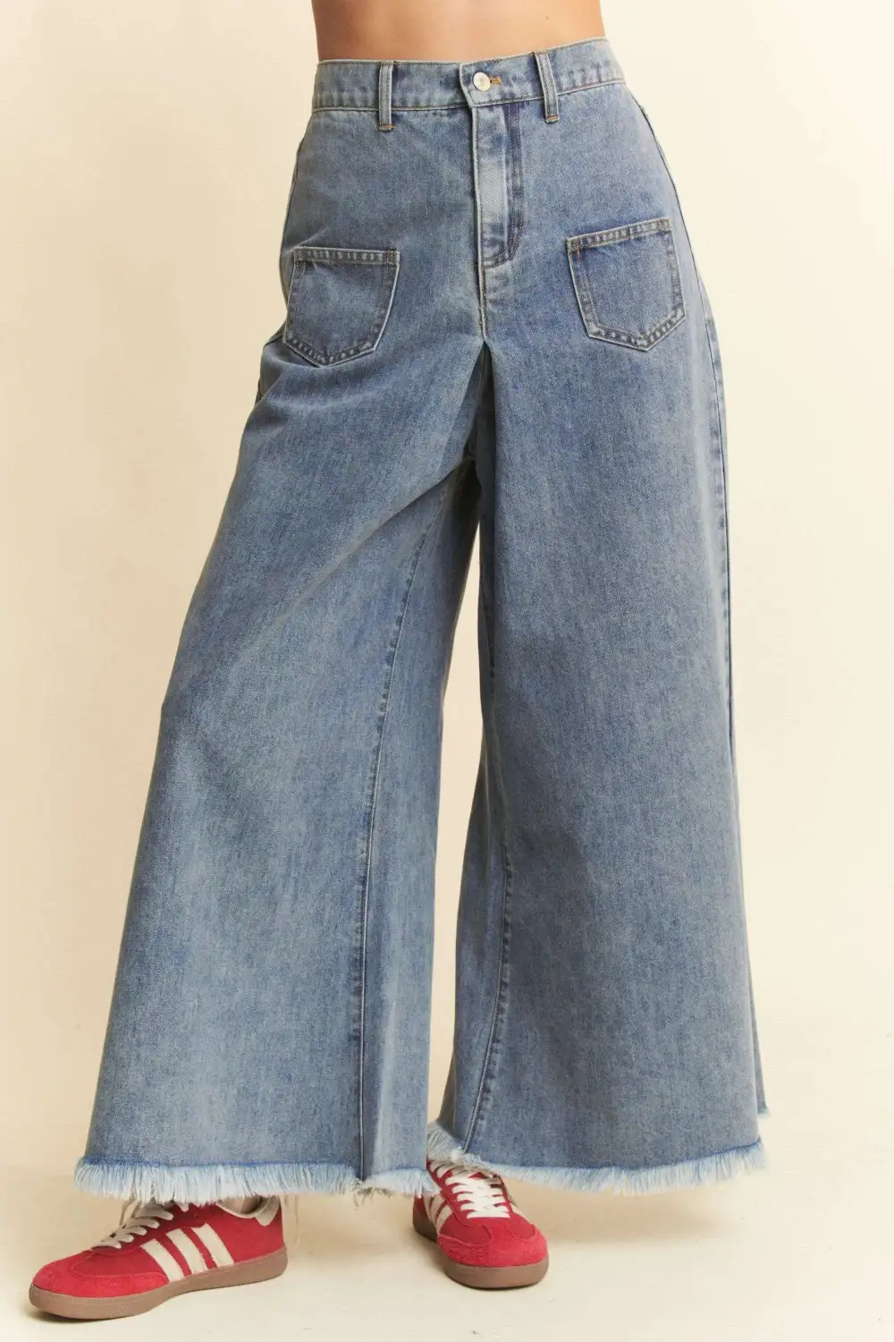 Tailored Wide Leg Pocketed Denim Jeans