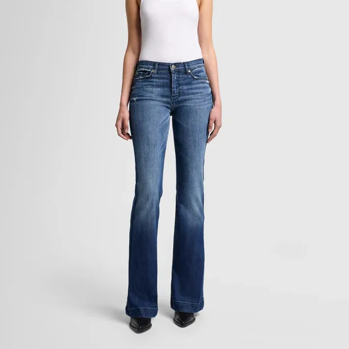Women's Modern Refined Classic Jeans