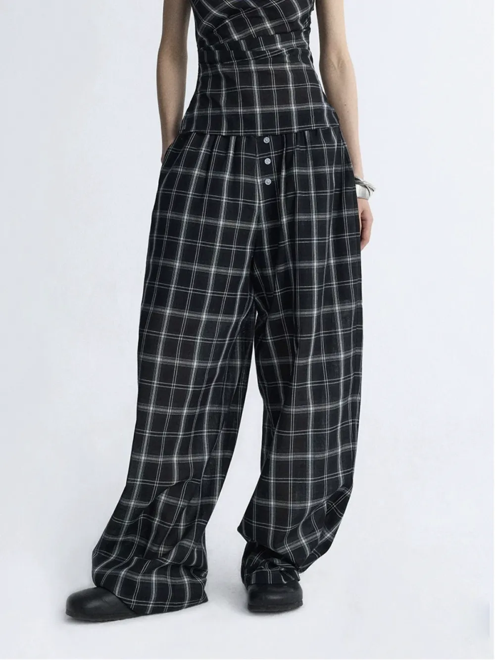 Contemporary Relaxed Pants
