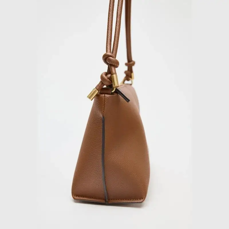 PU Leather Baguette Bag – Sleek & Modern Everyday Elegance
