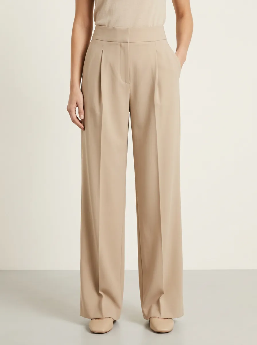 Relaxed Shape Pleated Wide-Leg Trousers