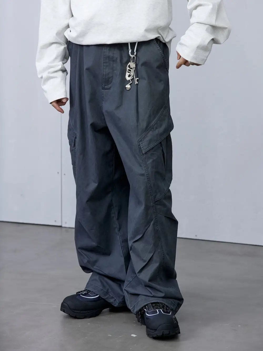 Relaxed Structured Cargo Pants