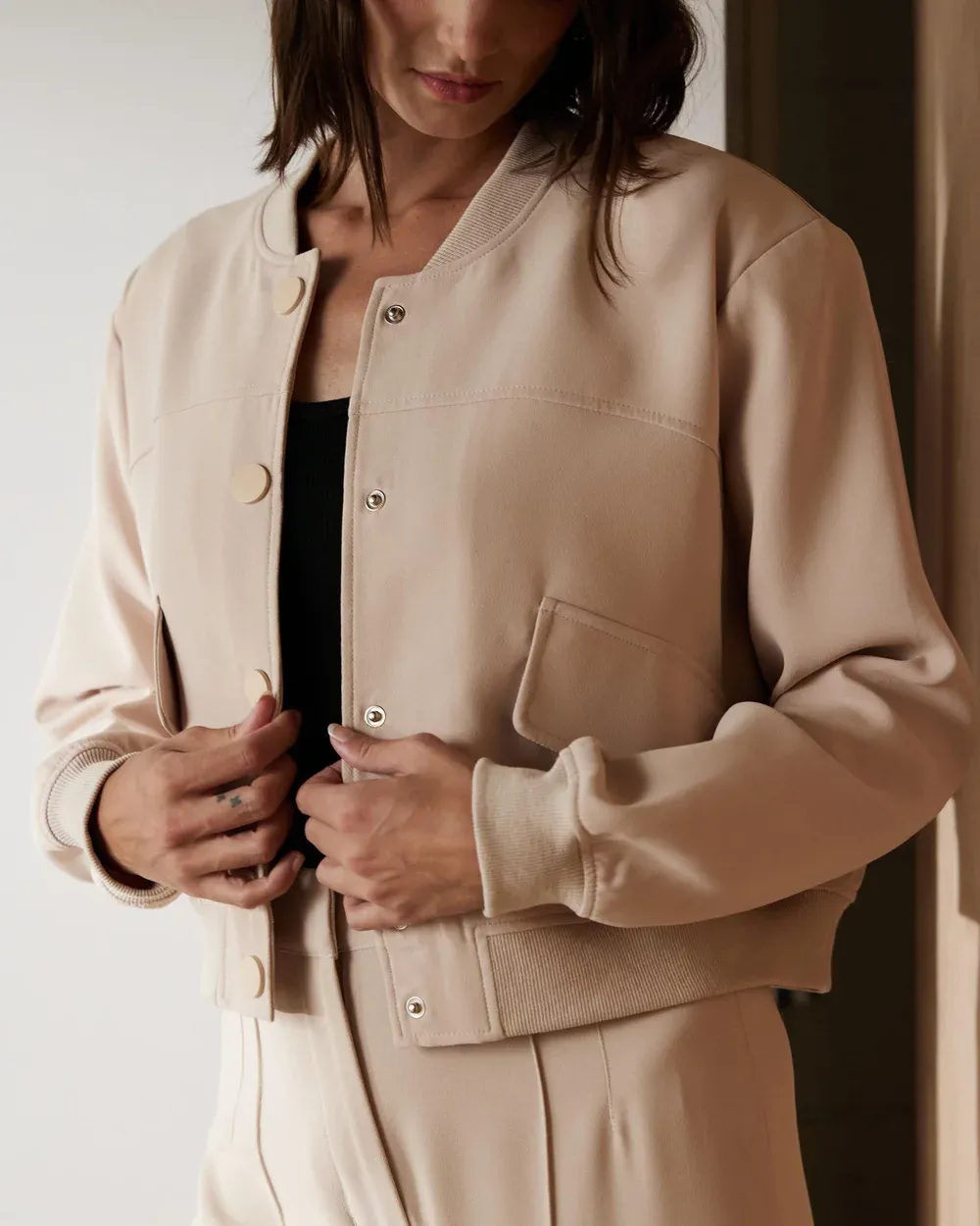 Buttoned Cropped Jacket