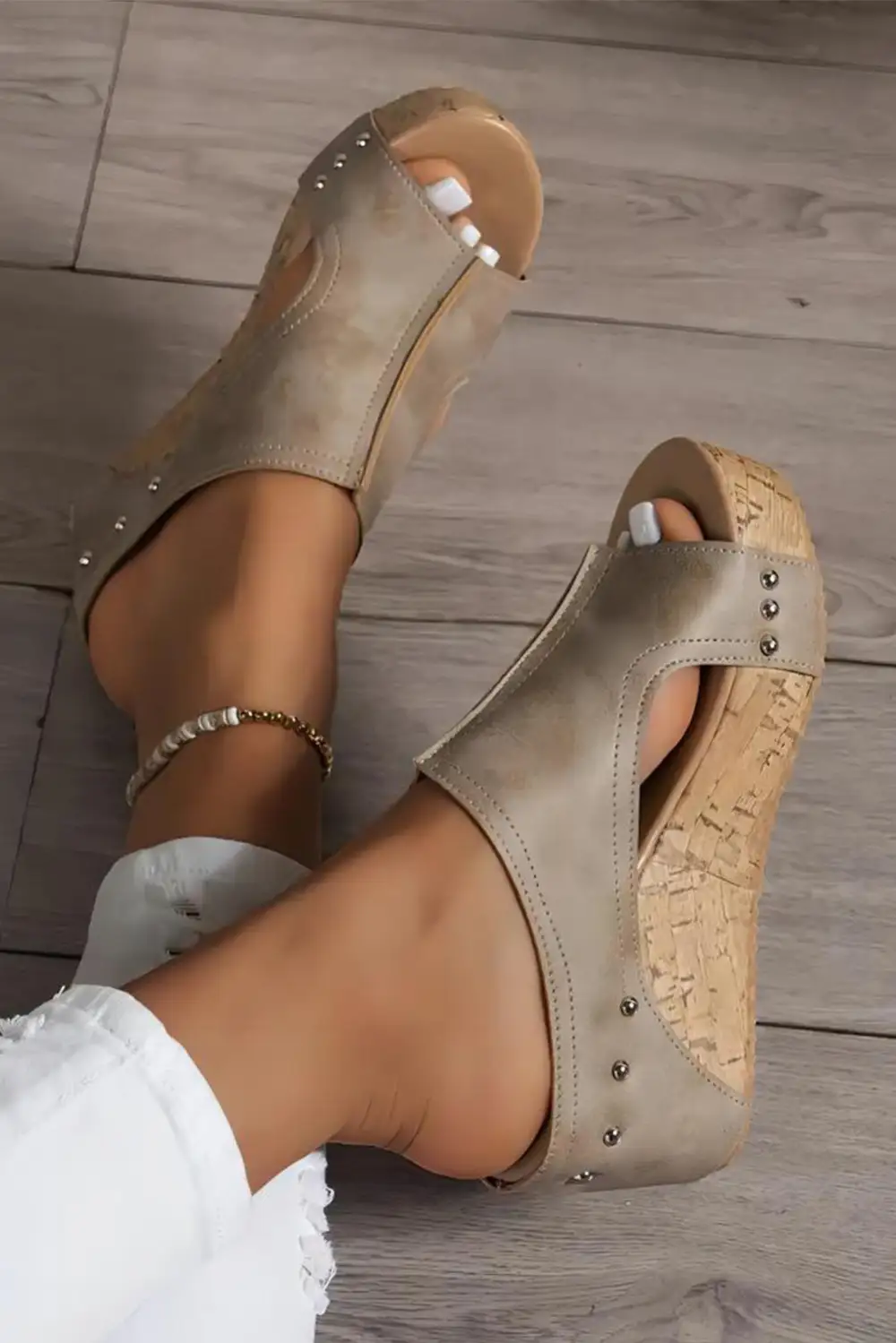 Hollow Out Studded Pu Leather Wedge Slide Slippers