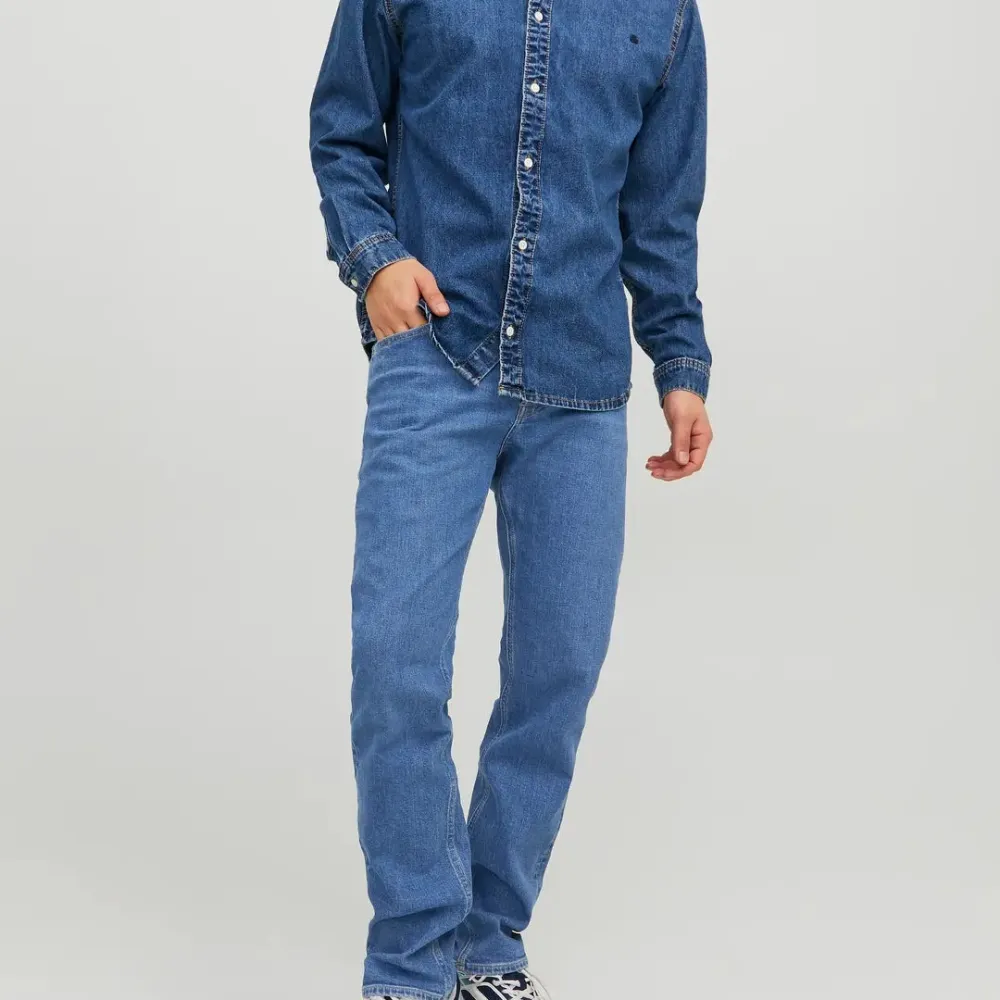 Tapered Comfort Jeans