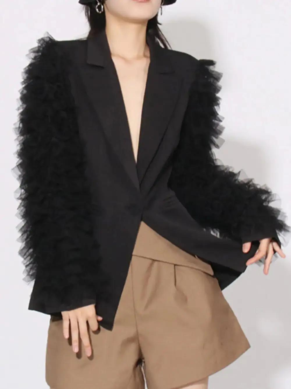 Structured Single-Button Long-Sleeve Blazer