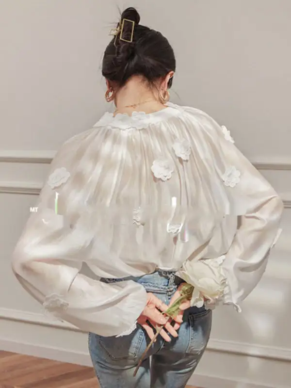 Women's Floral V-Neck Relaxed Blouse