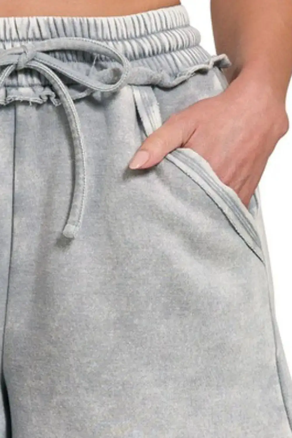 Weekend Drawstring Pocket Detail Shorts