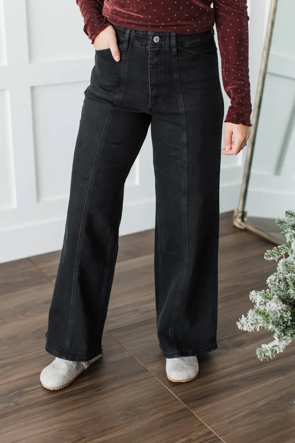 High-Rise Wide Leg Clean Finish Everyday Jeans