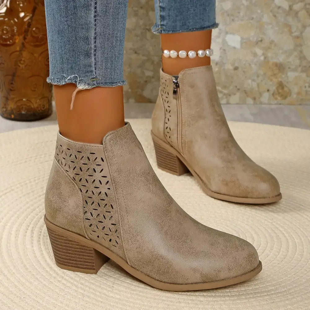 Structured Pointed Toe Block Heel Boots