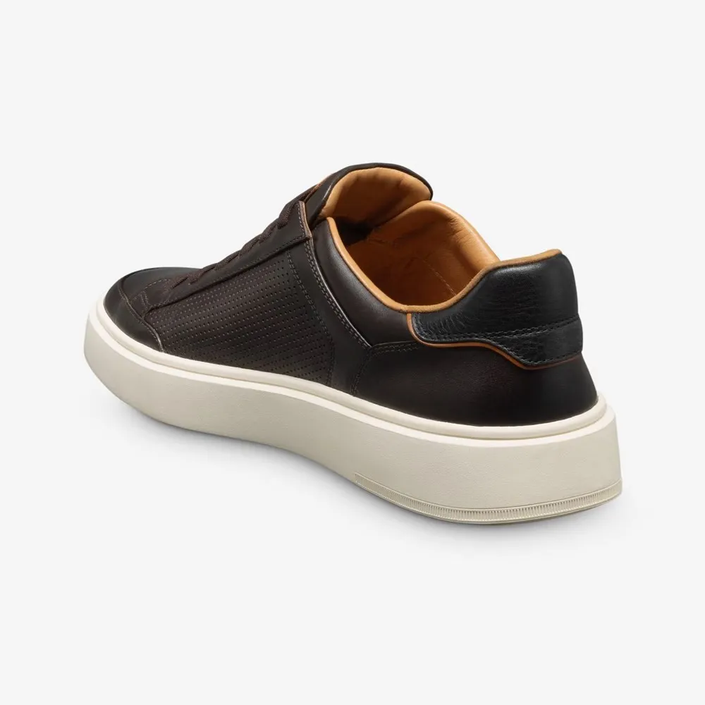 Color Block Slip-on Sneaker