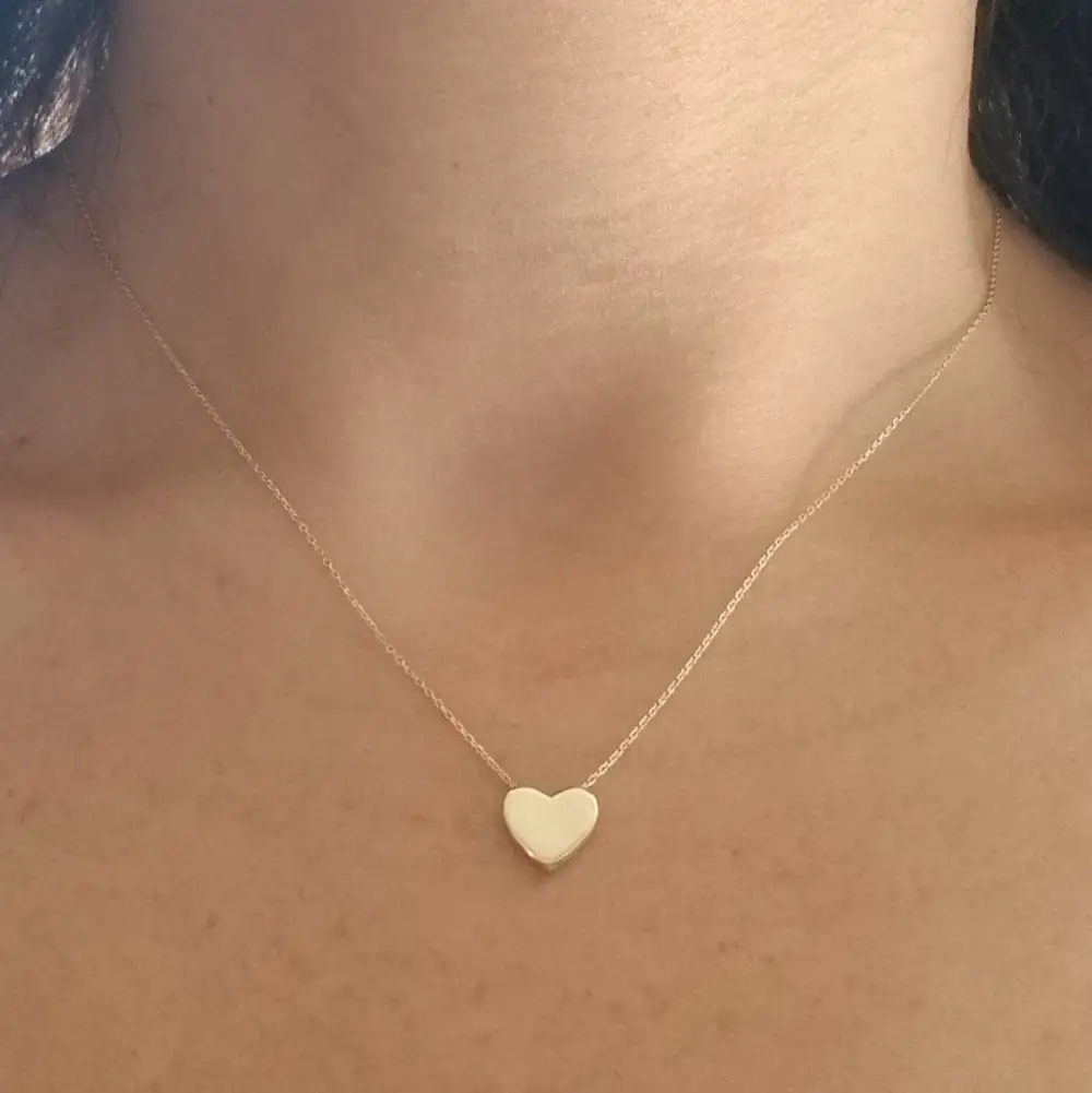 Dainty Minimalist Heart Necklace