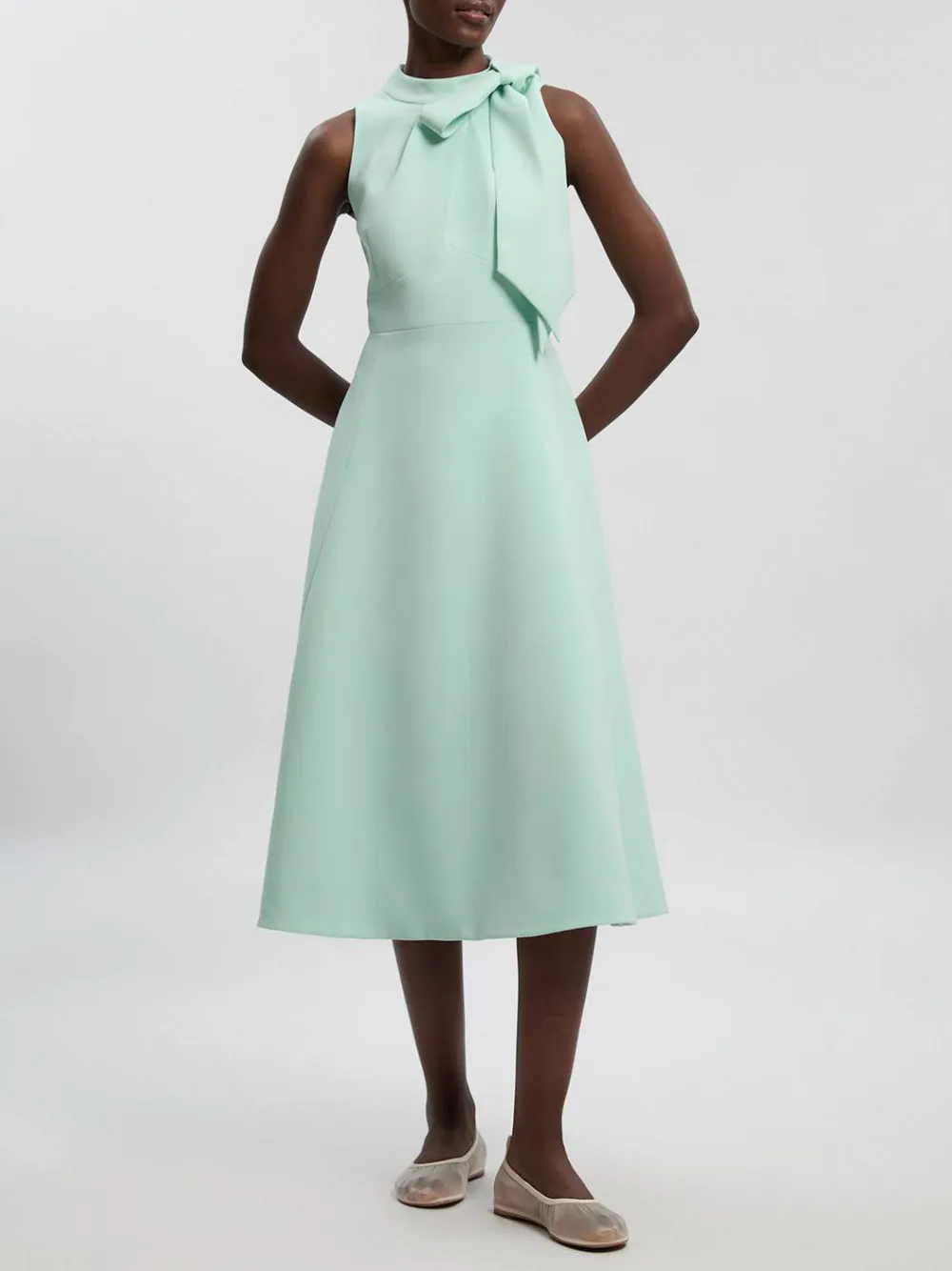 Elegant Sleeveless Bow Detail Flared Midi Dress