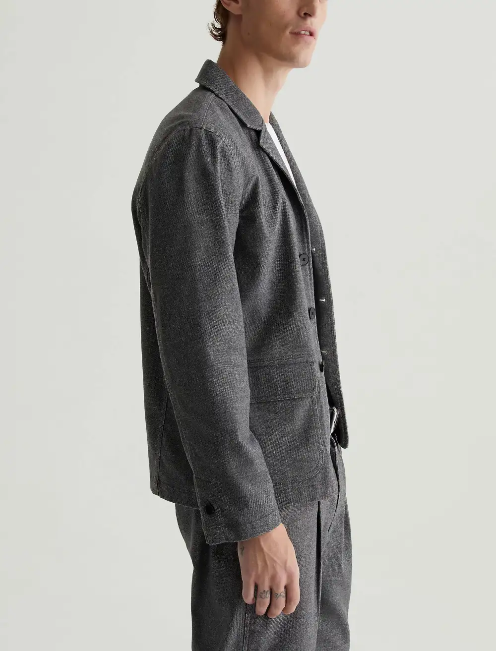 Men's Classic Fit Flap Pocket Blazer
