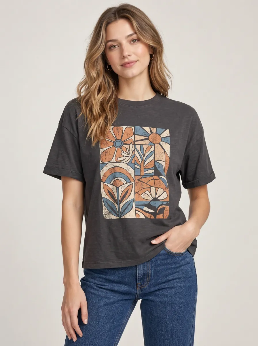 Women's Retro Floral Geometric Fresh Printed Tee
