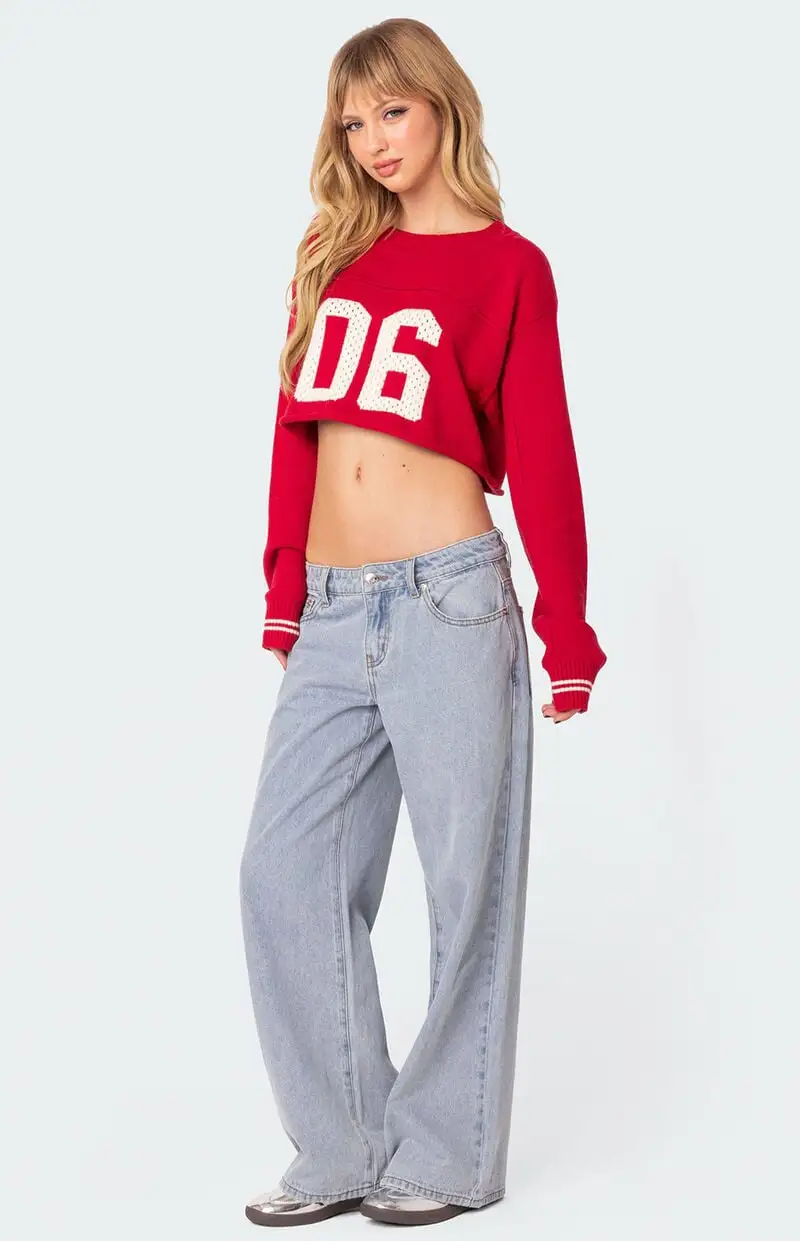 Edikted Petite Raelynn Washed Low Rise Jeans