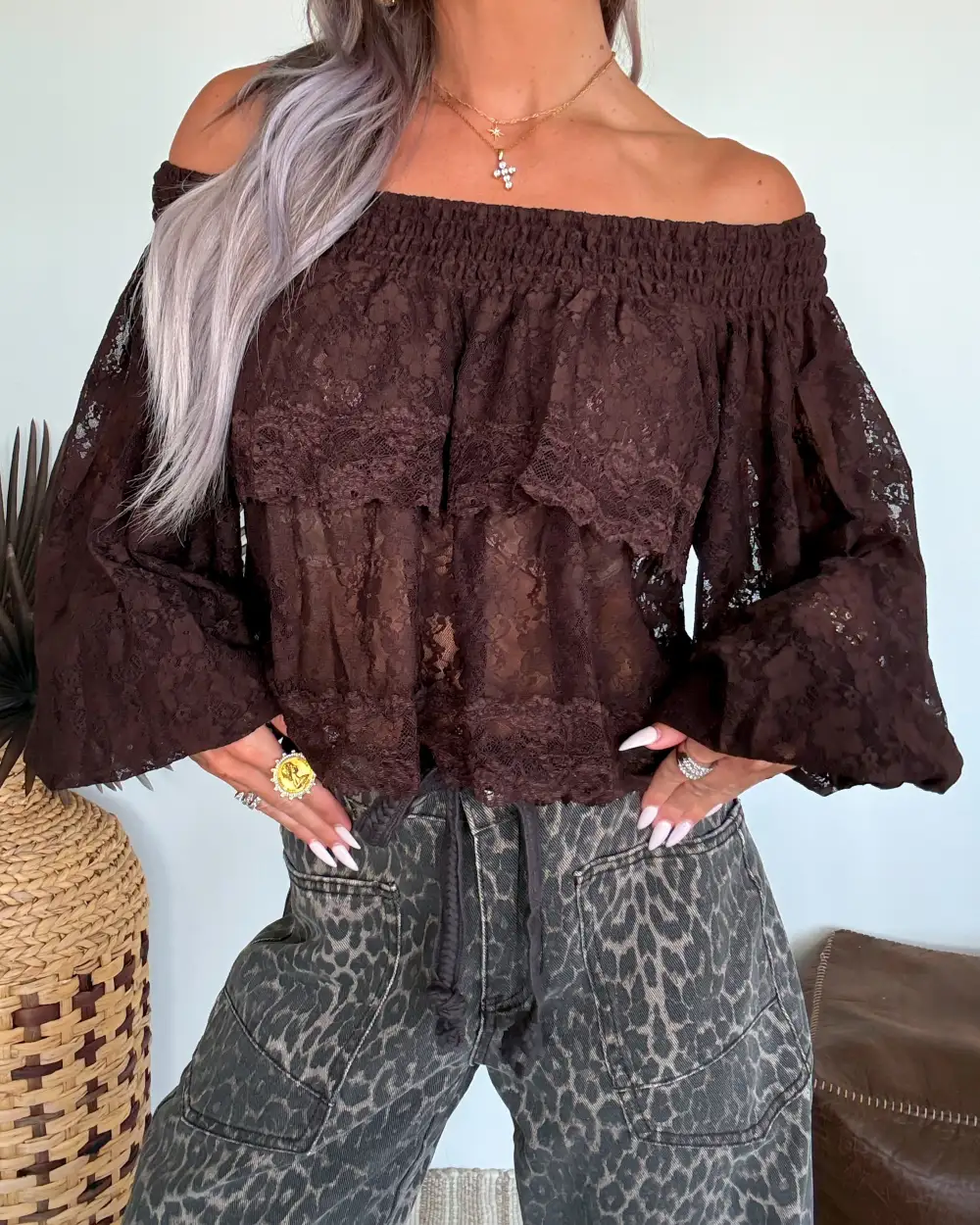 Cropped Lace Balloon-Sleeve Woven Top