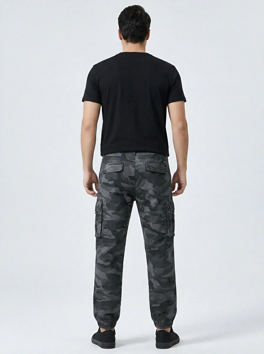 Mission-Inspired Camouflage Camouflage Cargo Pants