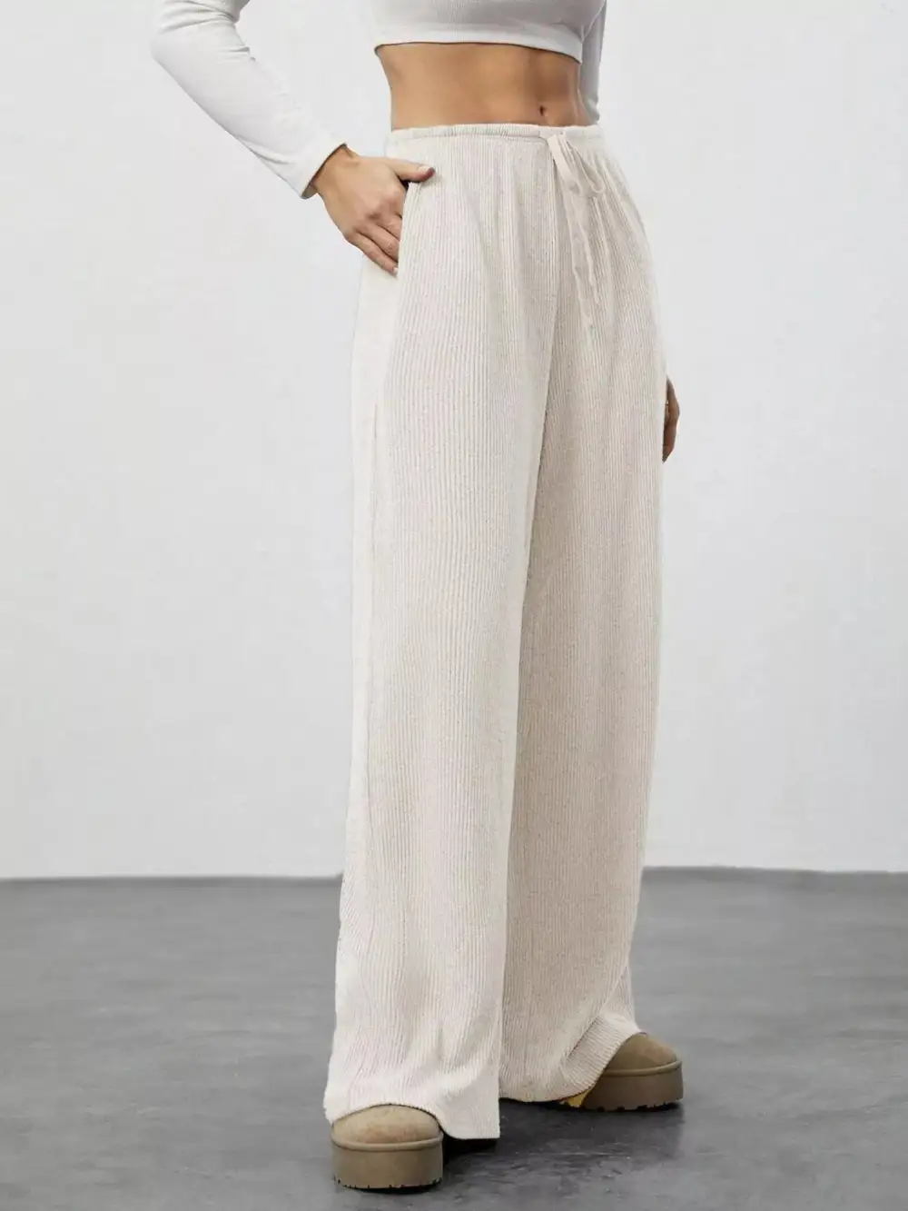 Relaxed Fit Drawstring Pocketed Everyday Pants