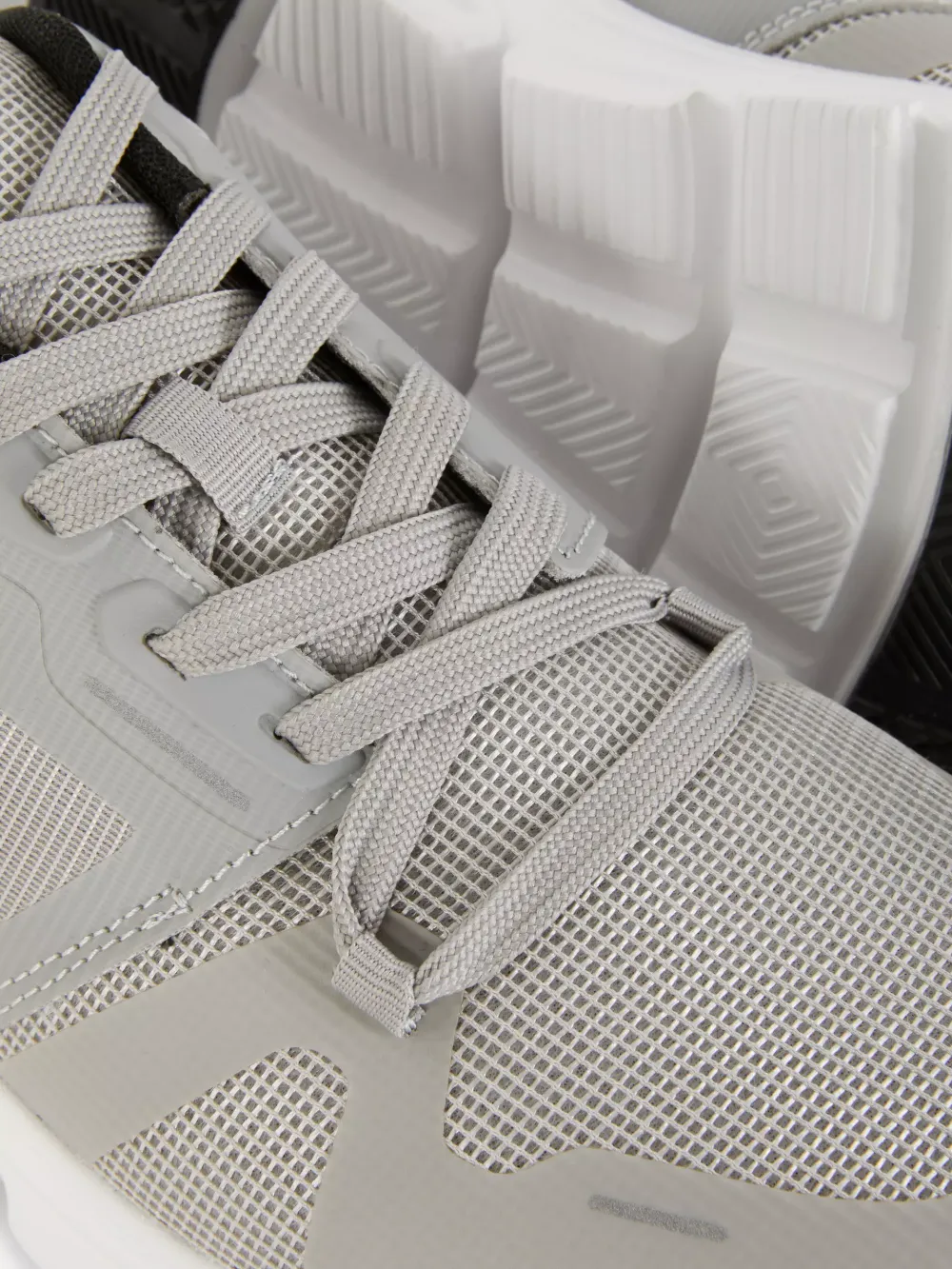 Minimalist Leisure Lightweight Heightening Sports Shoes