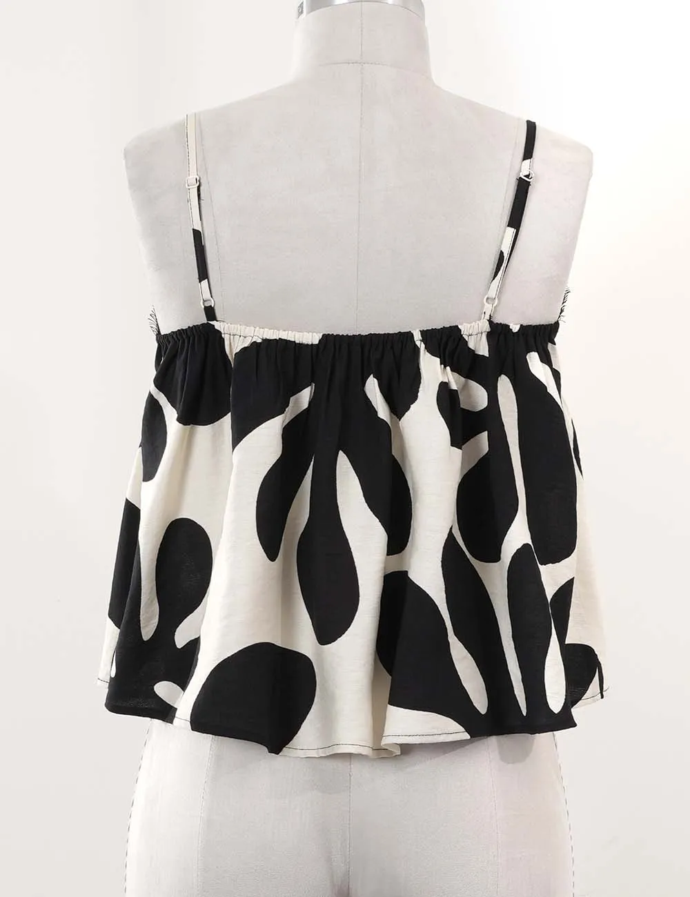 Chic Abstract Scalloped Lace Trim Crop Cami Top