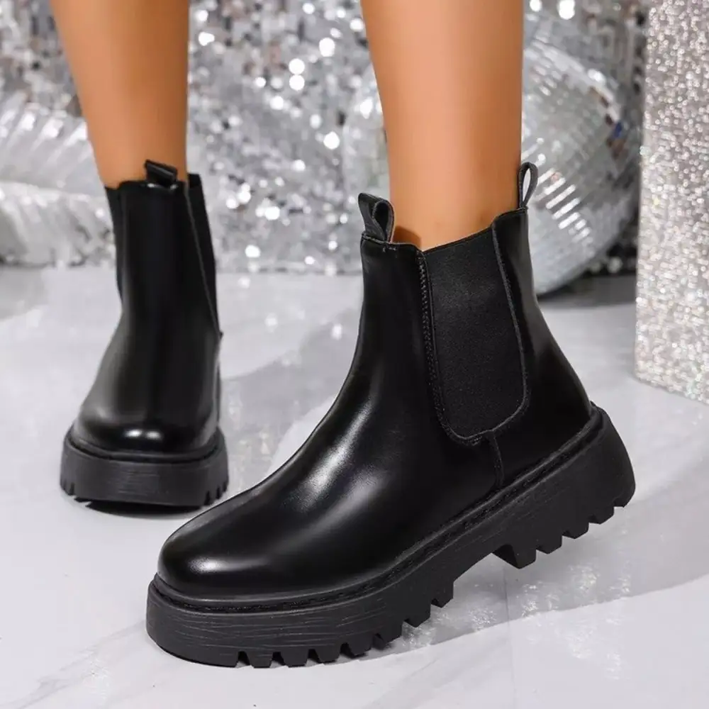 Easy Round Toe Platform Boots