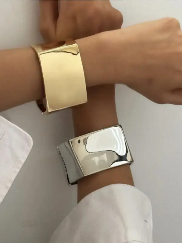 Organic Geometric Alloy Bracelet