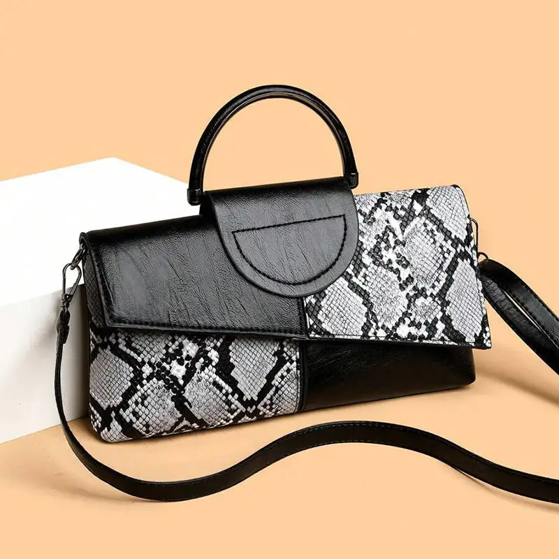Compact Slim Baguette Bag