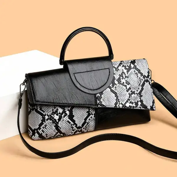 Compact Slim Baguette Bag
