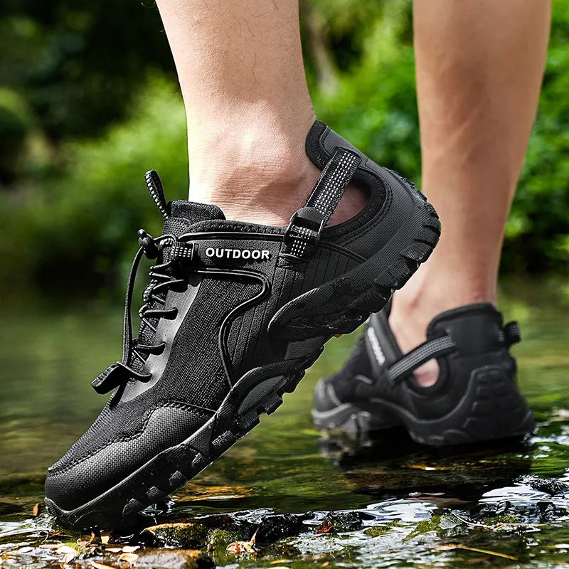 Men's Wide Fit Trail Shoes