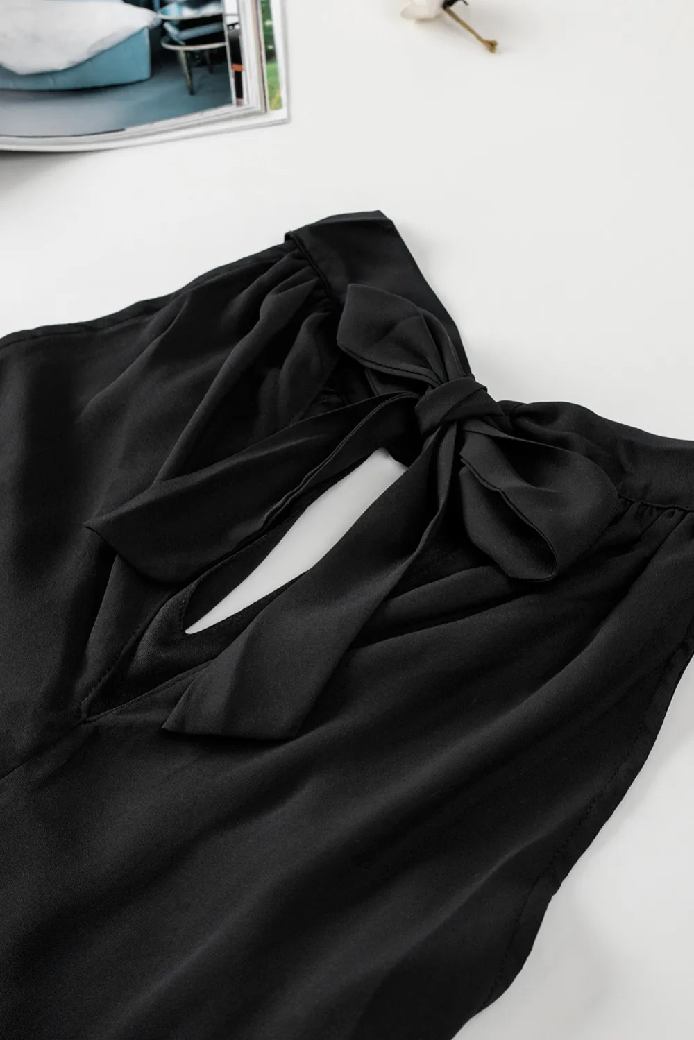 Black Keyhole Halter Neck Tank Top