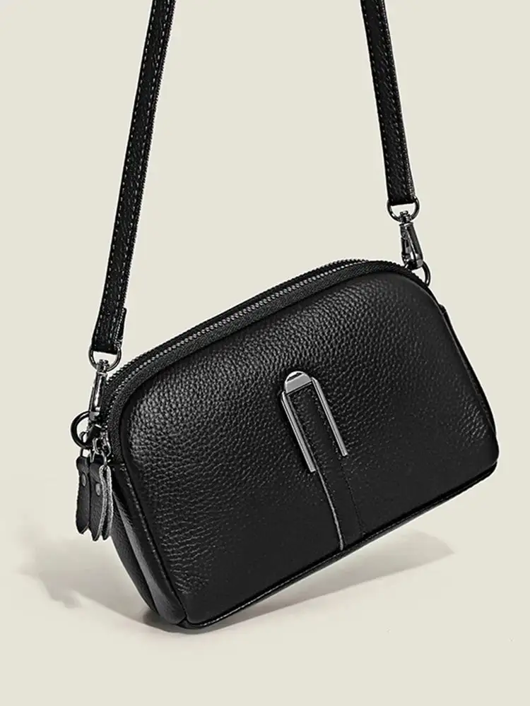 Refined Craft: Brilliant Genuine Leather Signature Handbag