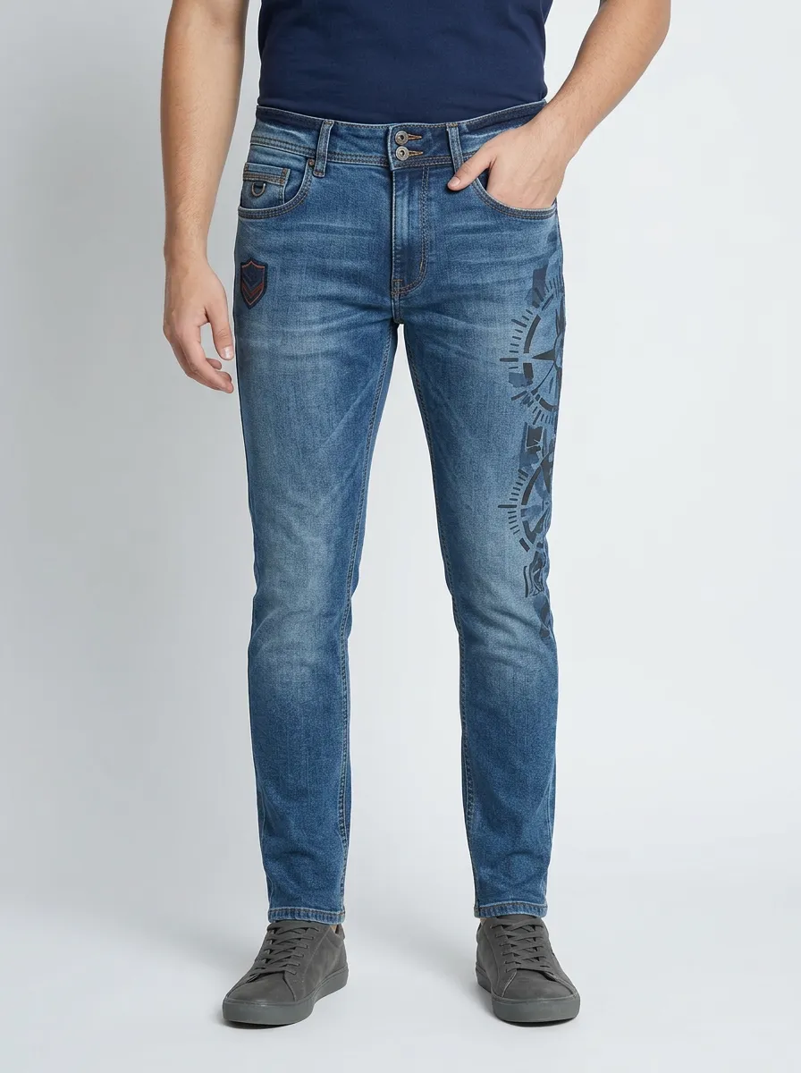 Men's Compass Graphic Badge Printed Slim-Fit Jeans