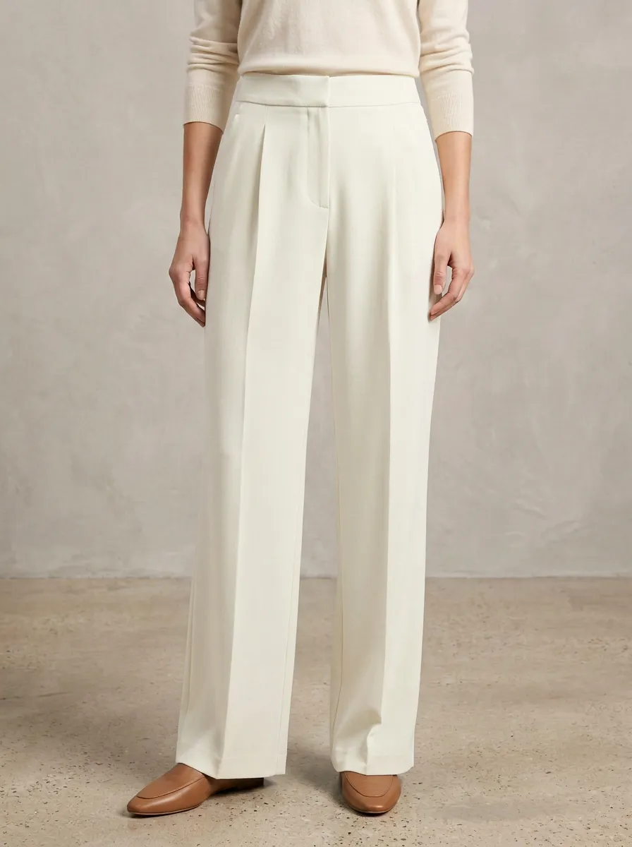Relaxed Detail Pleated Wide-Leg Trousers
