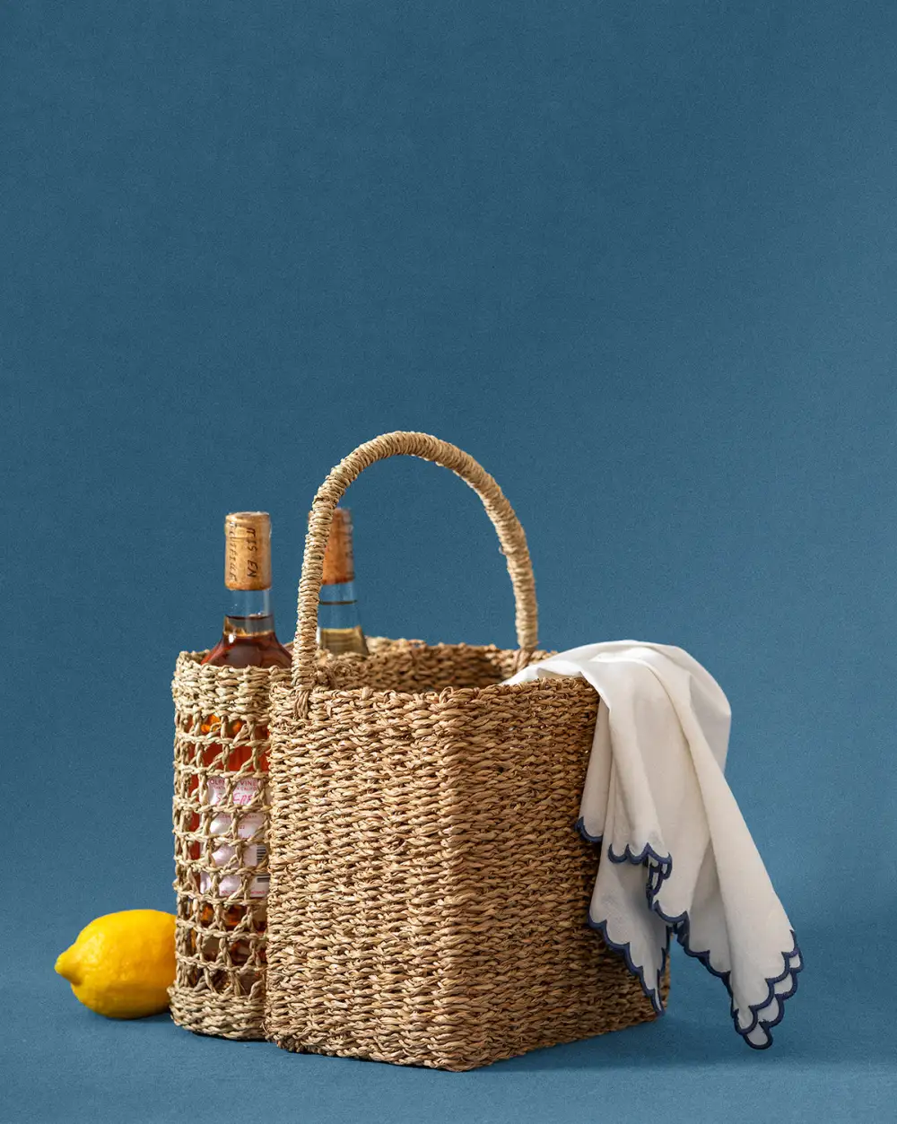 Hand Woven Seagrass Basket With Handle Bottle Holder