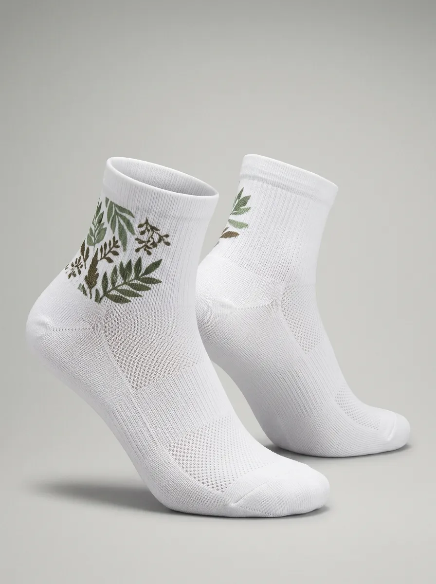 White Nature Botanical Leaf Graphic Athletic Low-Cut Socks